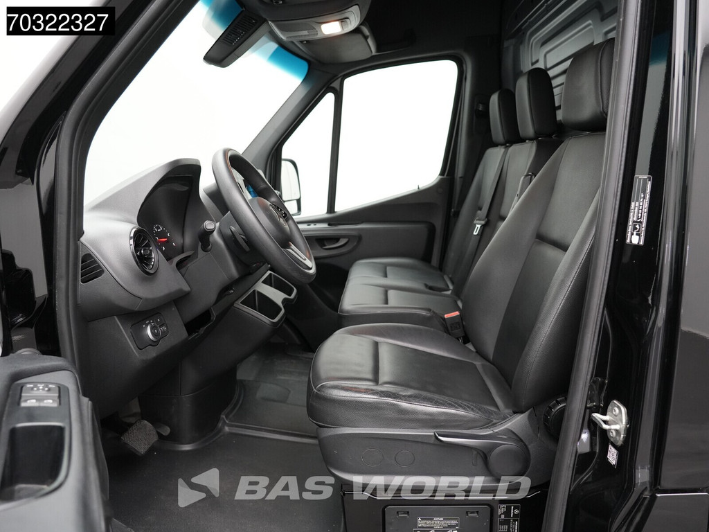 Mercedes-Benz Sprinter 317 CDI Automaat L2H2 170PK Airco Camera MBUX CarPlay Parkeersensoren Euro6 L2 Airco 12