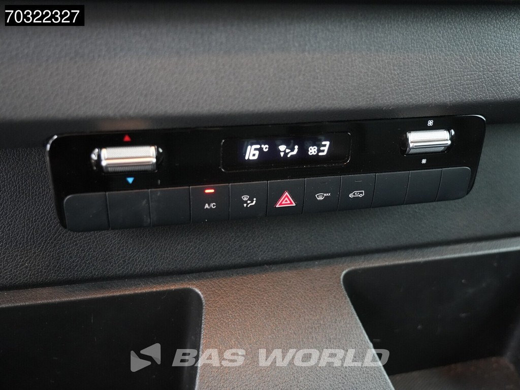 Mercedes-Benz Sprinter 317 CDI Automaat L2H2 170PK Airco Camera MBUX CarPlay Parkeersensoren Euro6 L2 Airco 19