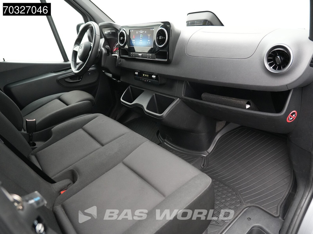 Mercedes-Benz Sprinter 317 CDI Automaat L2H2 170PK LED Navi Airco Cruise Camera 10inch MBUX CarPlay Parkeersensoren Euro7 L2 Airco Cruise control 12