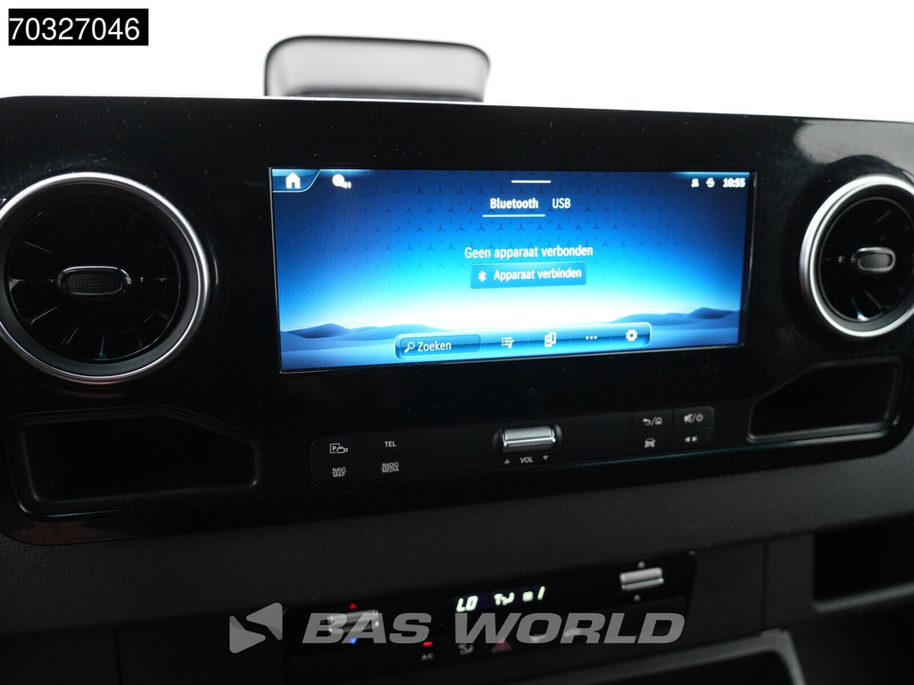 Mercedes-Benz Sprinter 317 CDI Automaat L2H2 170PK LED Navi Airco Cruise Camera 10inch MBUX CarPlay Parkeersensoren Euro7 L2 Airco Cruise control 16