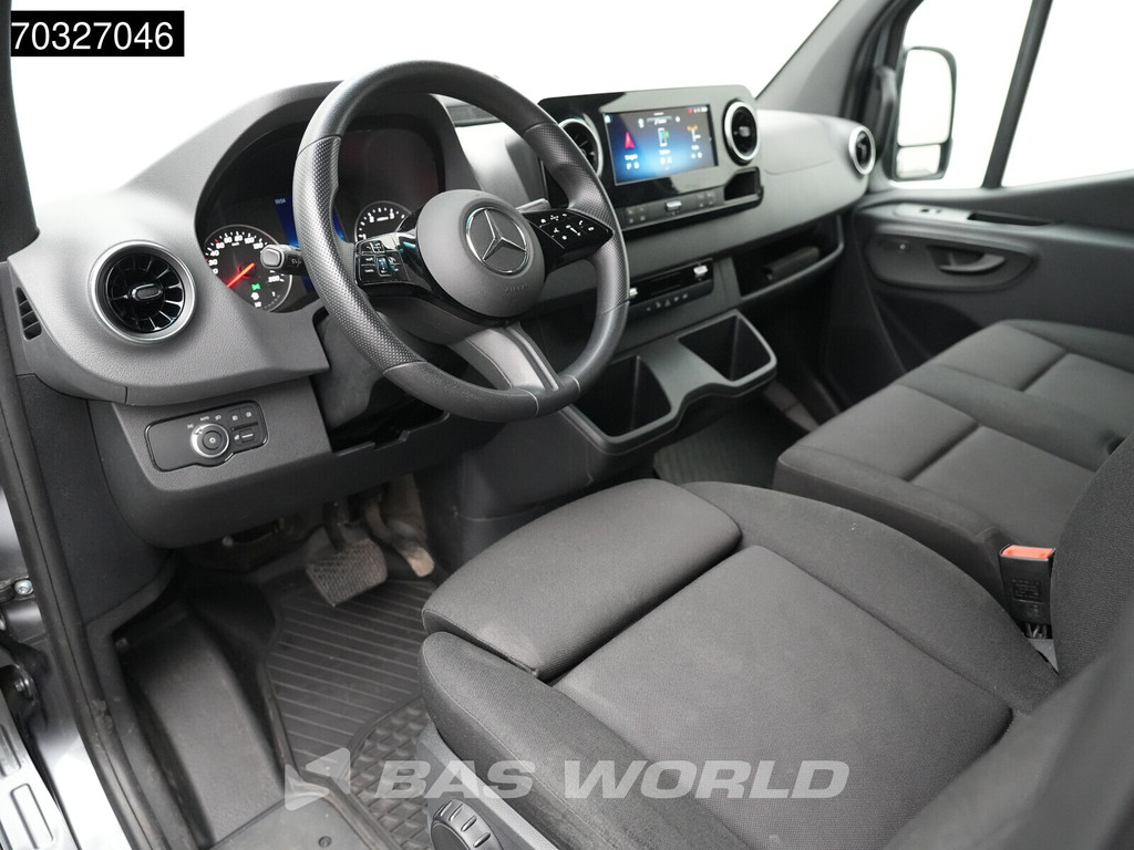 Mercedes-Benz Sprinter 317 CDI Automaat L2H2 170PK LED Navi Airco Cruise Camera 10inch MBUX CarPlay Parkeersensoren Euro7 L2 Airco Cruise control 3