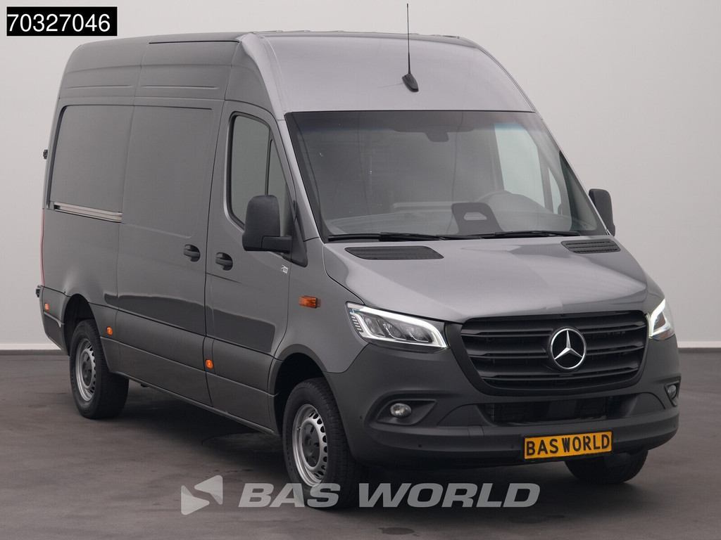 Mercedes-Benz Sprinter 317 CDI Automaat L2H2 170PK LED Navi Airco Cruise Camera 10inch MBUX CarPlay Parkeersensoren Euro7 L2 Airco Cruise control 5