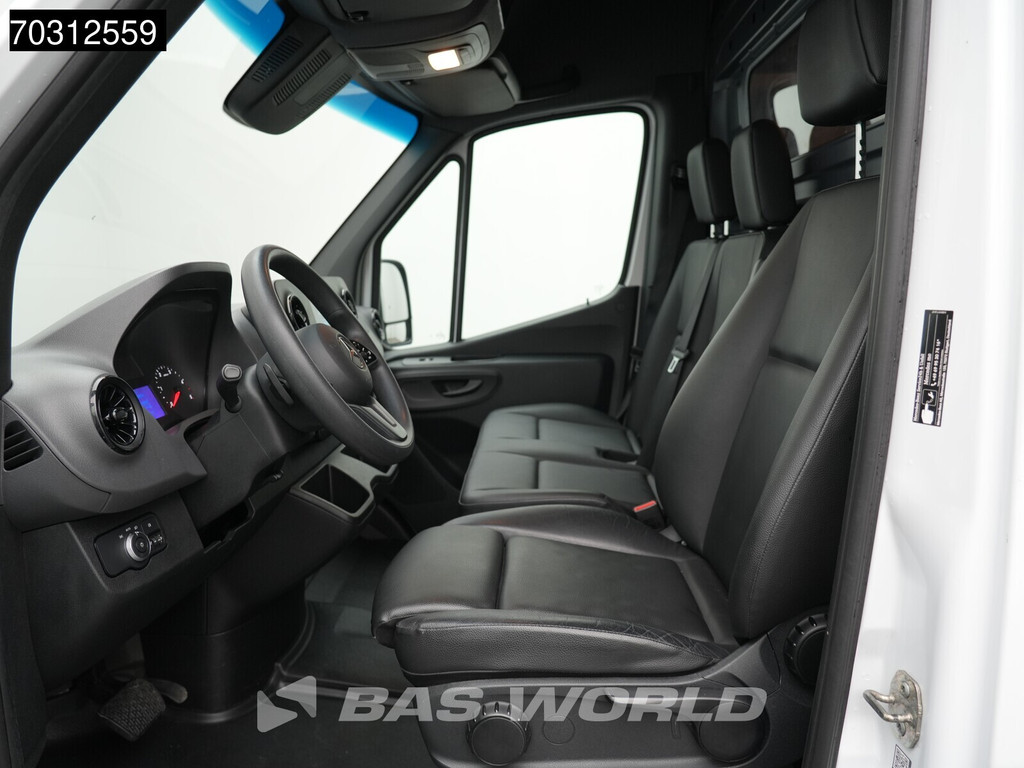 Mercedes-Benz Sprinter 317 CDI Automaat L3H2 170PK 3,5t Trekhaak Airco Camera MBUX CarPlay Parkeersensoren Euro6 L3 Airco Trekhaak 3