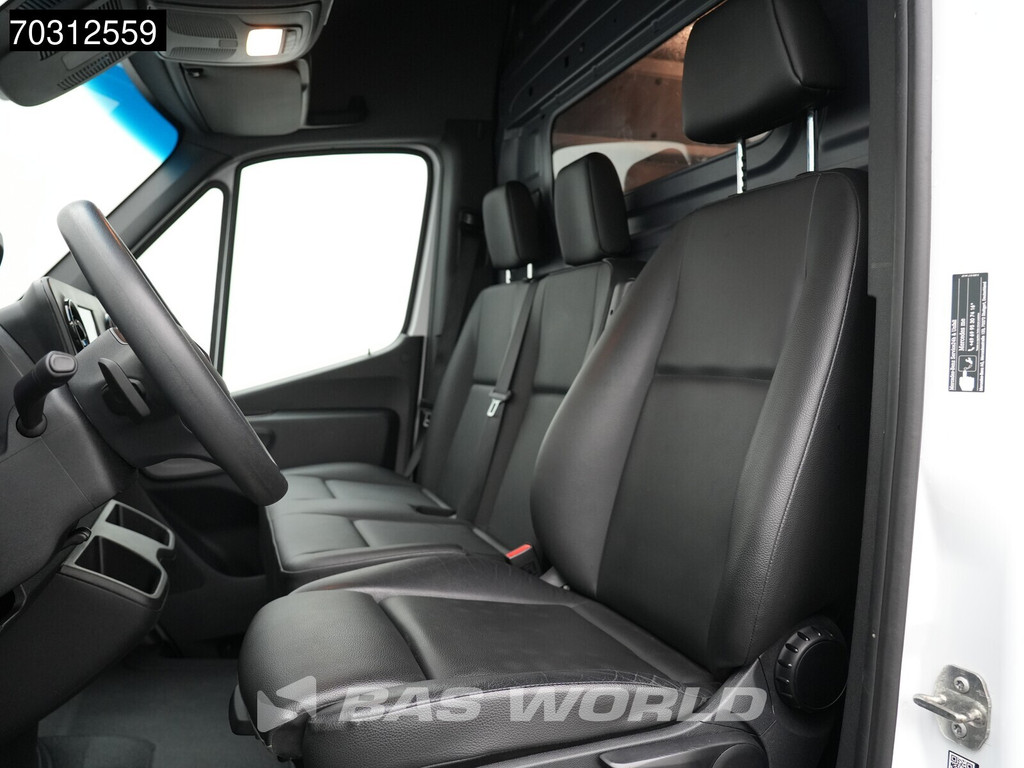 Mercedes-Benz Sprinter 317 CDI Automaat L3H2 170PK 3,5t Trekhaak Airco Camera MBUX CarPlay Parkeersensoren Euro6 L3 Airco Trekhaak 6