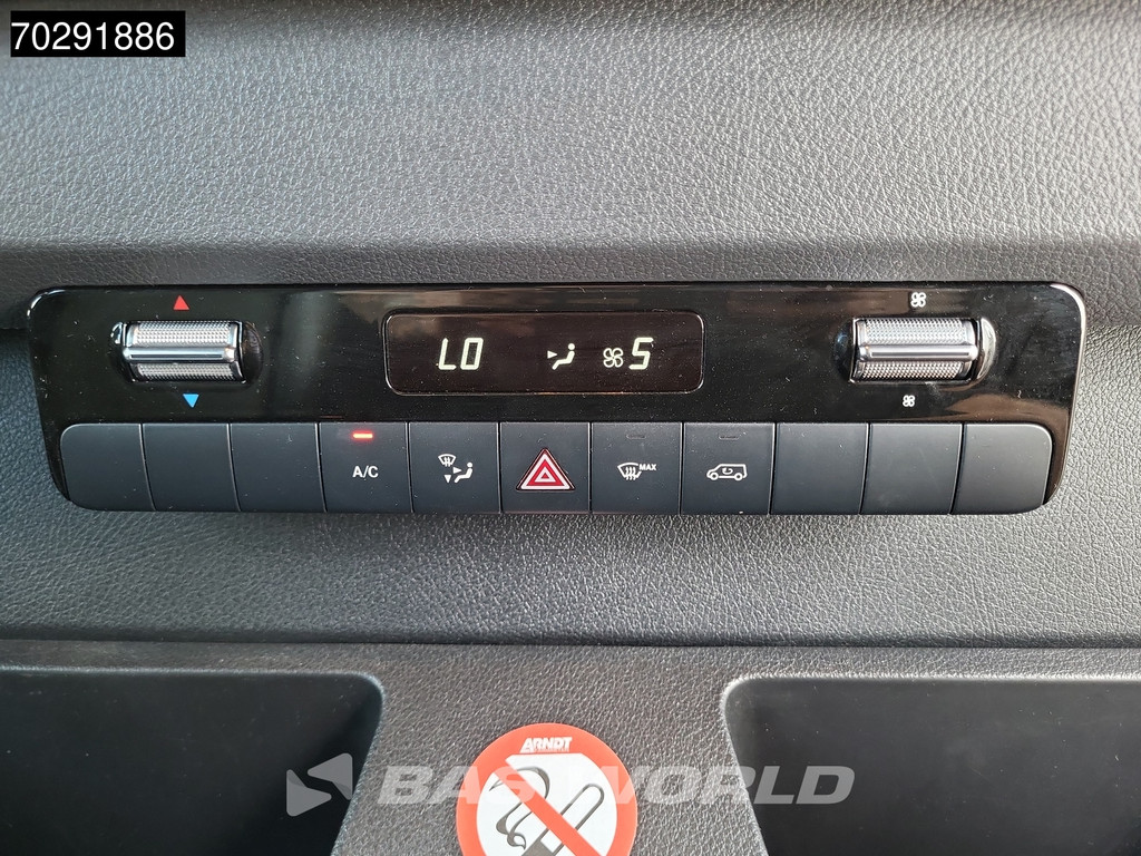 Mercedes-Benz Sprinter 317 CDI Automaat L3H2 170PK 3,5t Trekhaak Airco Camera Parkeersensoren MBUX CarPlay Euro6 L3 17m3 Airco Trekhaak 16