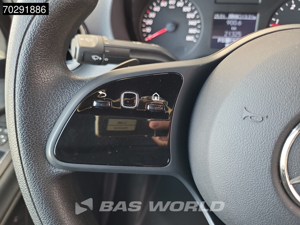Mercedes-Benz Sprinter 317 CDI Automaat L3H2 170PK 3,5t Trekhaak Airco Camera Parkeersensoren MBUX CarPlay Euro6 L3 17m3 Airco Trekhaak 19