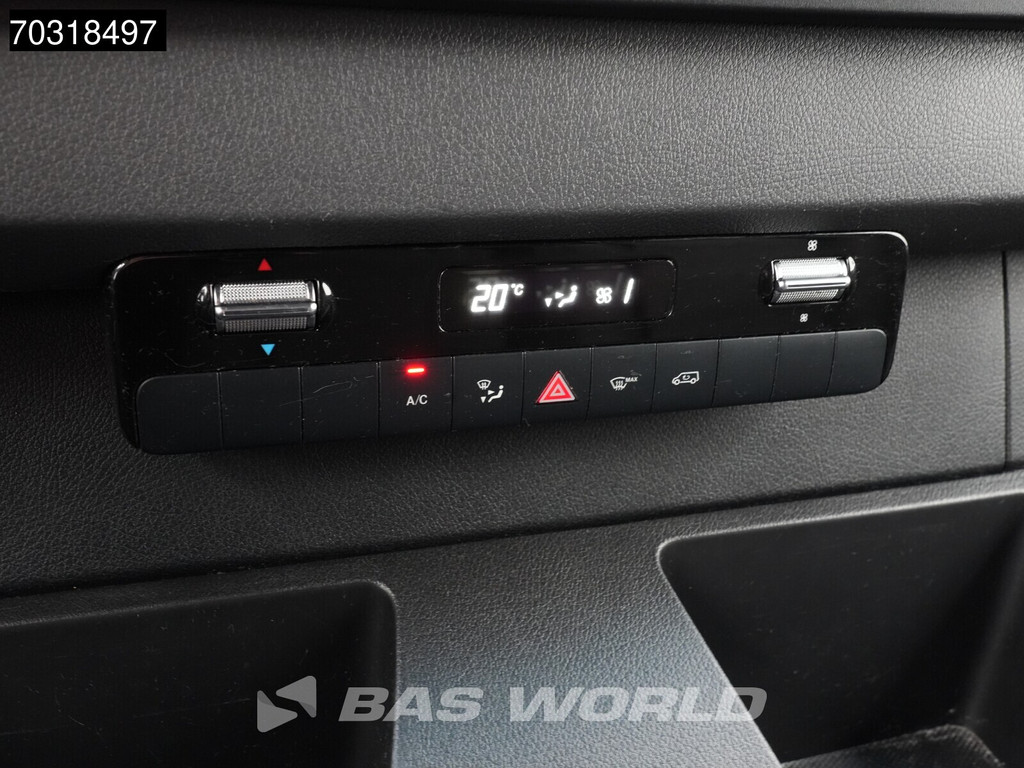 Mercedes-Benz Sprinter 317 CDI Automaat L3H2 170PK 3,5t Trekhaak Airco Camera Parkeersensoren v+a Euro6 L3 Airco Trekhaak 19
