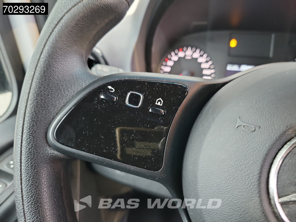 Mercedes-Benz Sprinter 317 CDI Automaat L3H2 170PK Airco Cruise Camera Parkeersensoren MBUX CarPlay Euro6 L3 15m3 Airco 18