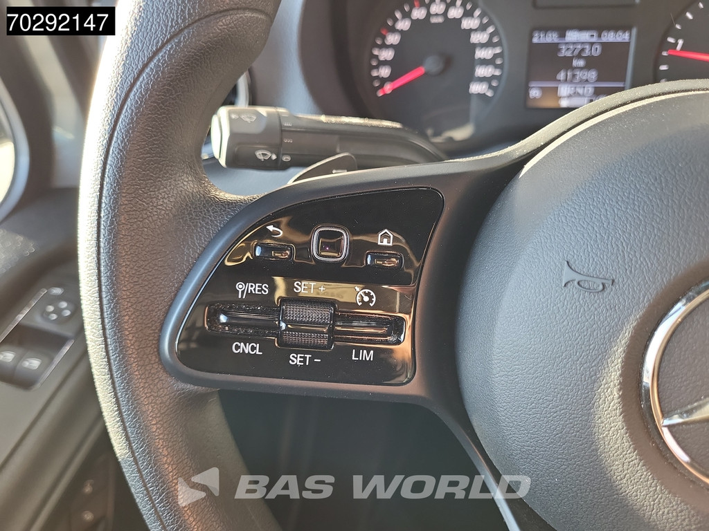 Mercedes-Benz Sprinter 317 CDI Automaat L3H2 3,5t Trekhaak 170PK Navi Airco Cruise Camera Parkeersensoren MBUX CarPlay Euro6 L3 15m3 Airco Trekhaak Cruise control 20