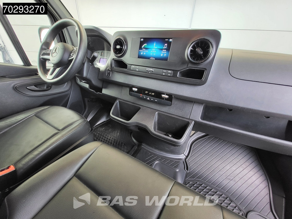 Mercedes-Benz Sprinter 317 CDI Automaat L3H2 3,5t Trekhaak Airco Cruise Camera Parkeersensoren MBUX CarPlay Euro6 L3 15m3 Airco Trekhaak 10