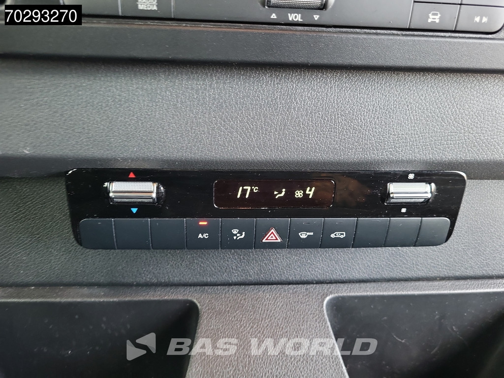 Mercedes-Benz Sprinter 317 CDI Automaat L3H2 3,5t Trekhaak Airco Cruise Camera Parkeersensoren MBUX CarPlay Euro6 L3 15m3 Airco Trekhaak 16