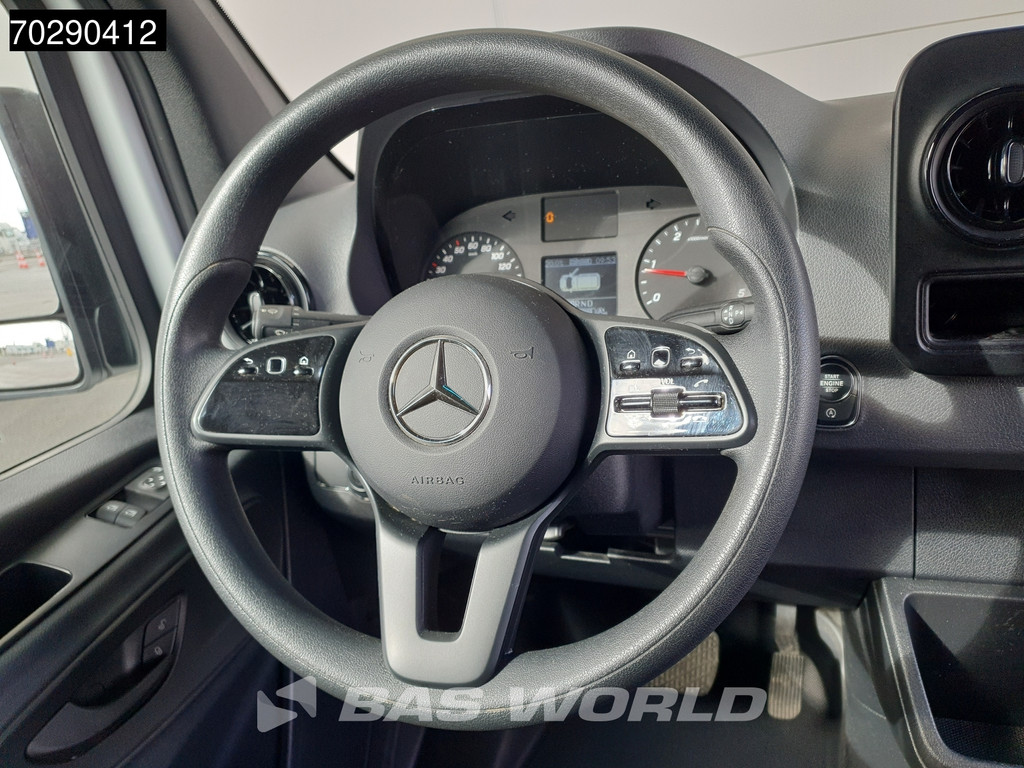 Mercedes-Benz Sprinter 317 CDI Automaat L3H2 Airco Cruise Camera Parkeersensoren MBUX CarPlay Euro6 L3 15m3 Airco 17