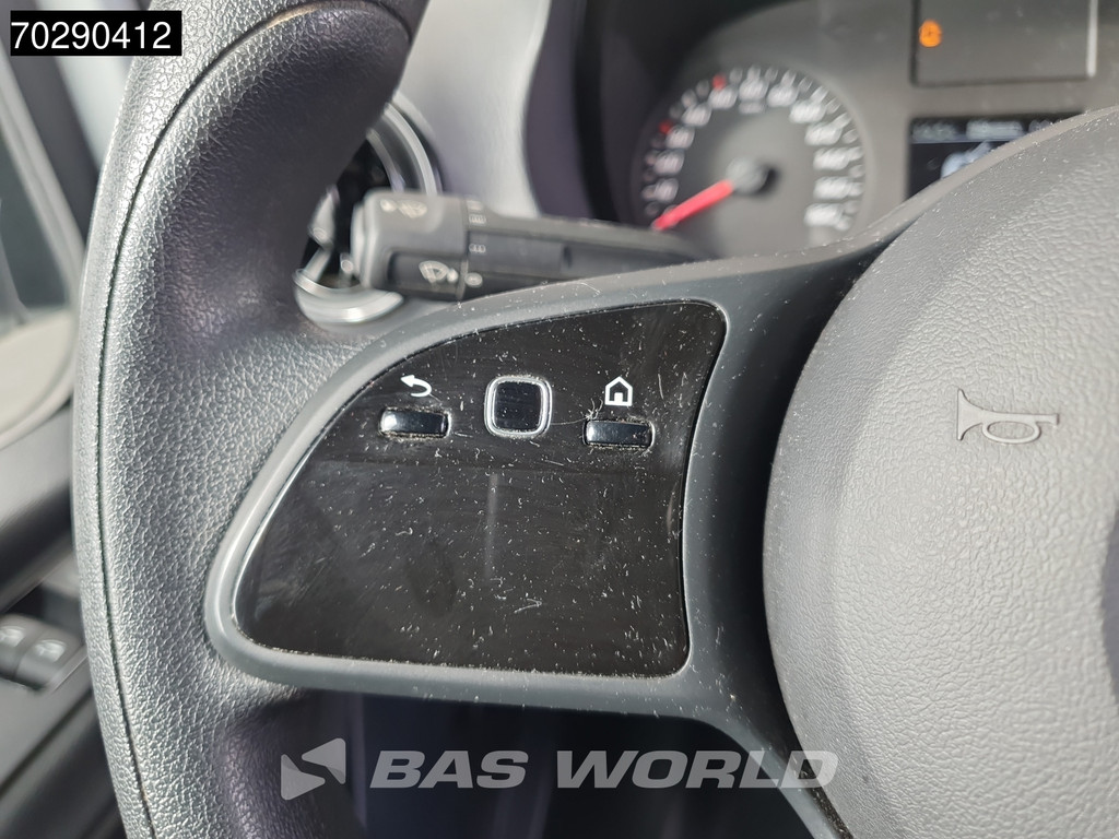 Mercedes-Benz Sprinter 317 CDI Automaat L3H2 Airco Cruise Camera Parkeersensoren MBUX CarPlay Euro6 L3 15m3 Airco 18