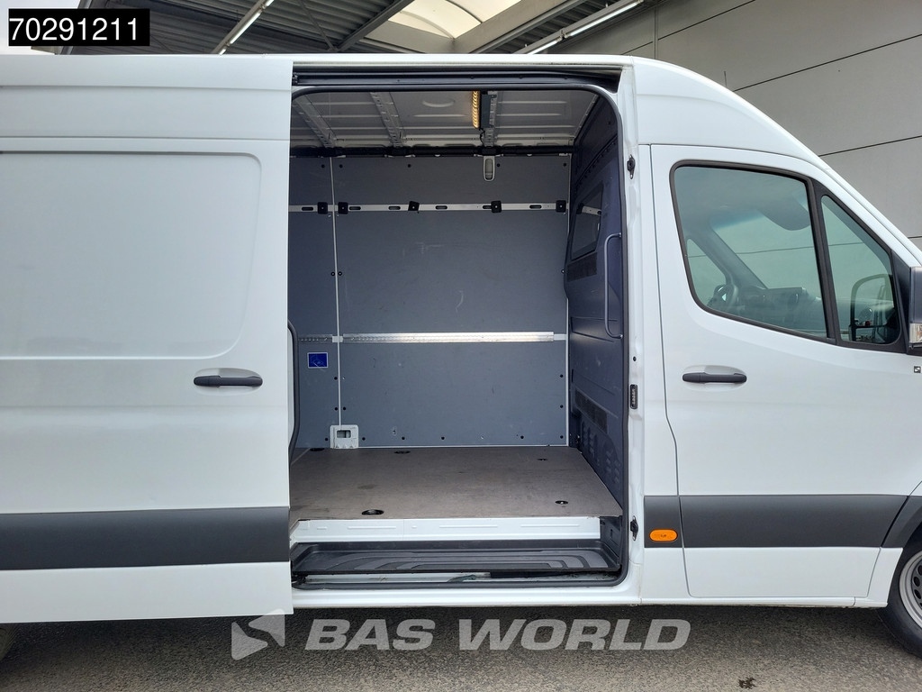 Mercedes-Benz Sprinter 317 CDI Automaat L3H2 Airco Cruise Camera Parkeersensoren MBUX CarPlay Euro6 L3 15m3 Airco 7
