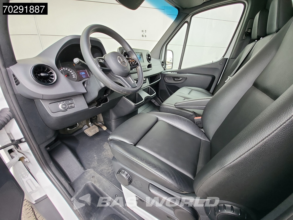 Mercedes-Benz Sprinter 317 CDI Automaat L3H2 Airco Cruise Camera Parkeersensoren MBUX CarPlay Euro6 L3 Maxi 15m3 Airco 13