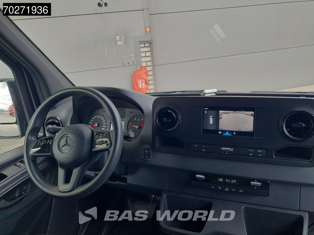 Mercedes-Benz Sprinter 317 CDI Automaat L3H2 Black Edition 3500KG Trekhaak Airco Camera Parkeersensoren MBUX CarPlay Euro6 L3 15m3 Airco Trekhaak 14