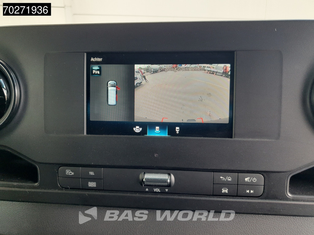 Mercedes-Benz Sprinter 317 CDI Automaat L3H2 Black Edition 3500KG Trekhaak Airco Camera Parkeersensoren MBUX CarPlay Euro6 L3 15m3 Airco Trekhaak 16