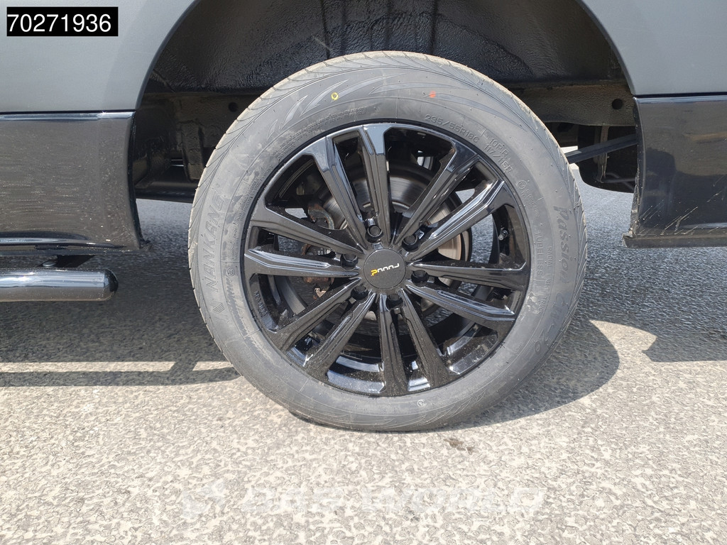 Mercedes-Benz Sprinter 317 CDI Automaat L3H2 Black Edition 3500KG Trekhaak Airco Camera Parkeersensoren MBUX CarPlay Euro6 L3 15m3 Airco Trekhaak 21