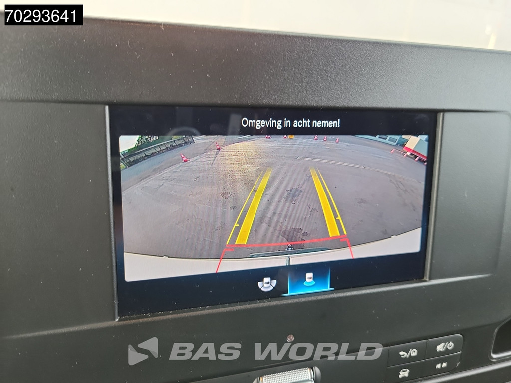 Mercedes-Benz Sprinter 317 CDI Automaat L3H2 Trekhaak Airco Camera MBUX CarPlay Euro6 L3 15m3 Airco Trekhaak 12