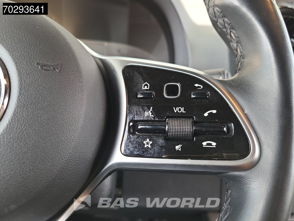 Mercedes-Benz Sprinter 317 CDI Automaat L3H2 Trekhaak Airco Camera MBUX CarPlay Euro6 L3 15m3 Airco Trekhaak 19