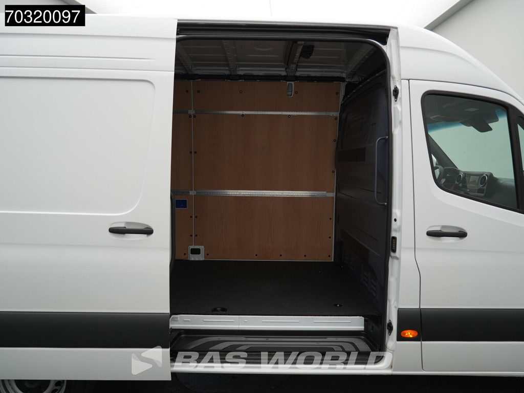Mercedes-Benz Sprinter 317 CDI Automaat LED 2025 Model L2H2 170PK Navi Airco Cruise Camera MBUX CarPlay Stoelverwarming Euro6 L2 Airco Cruise control 10