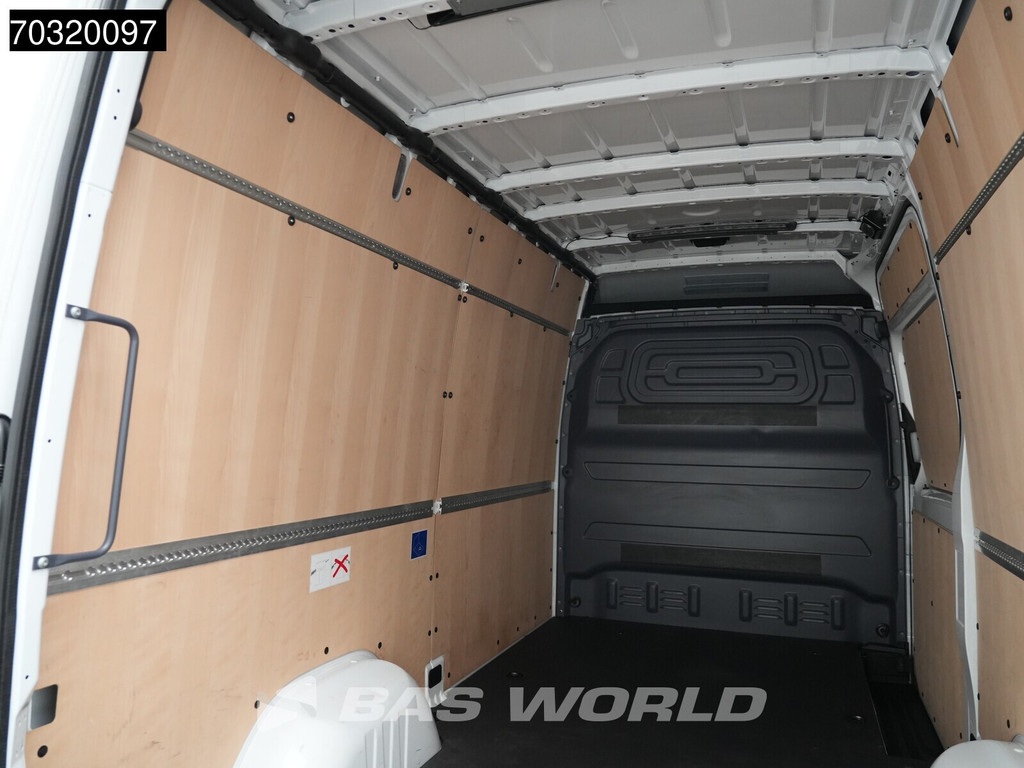 Mercedes-Benz Sprinter 317 CDI Automaat LED 2025 Model L2H2 170PK Navi Airco Cruise Camera MBUX CarPlay Stoelverwarming Euro6 L2 Airco Cruise control 12