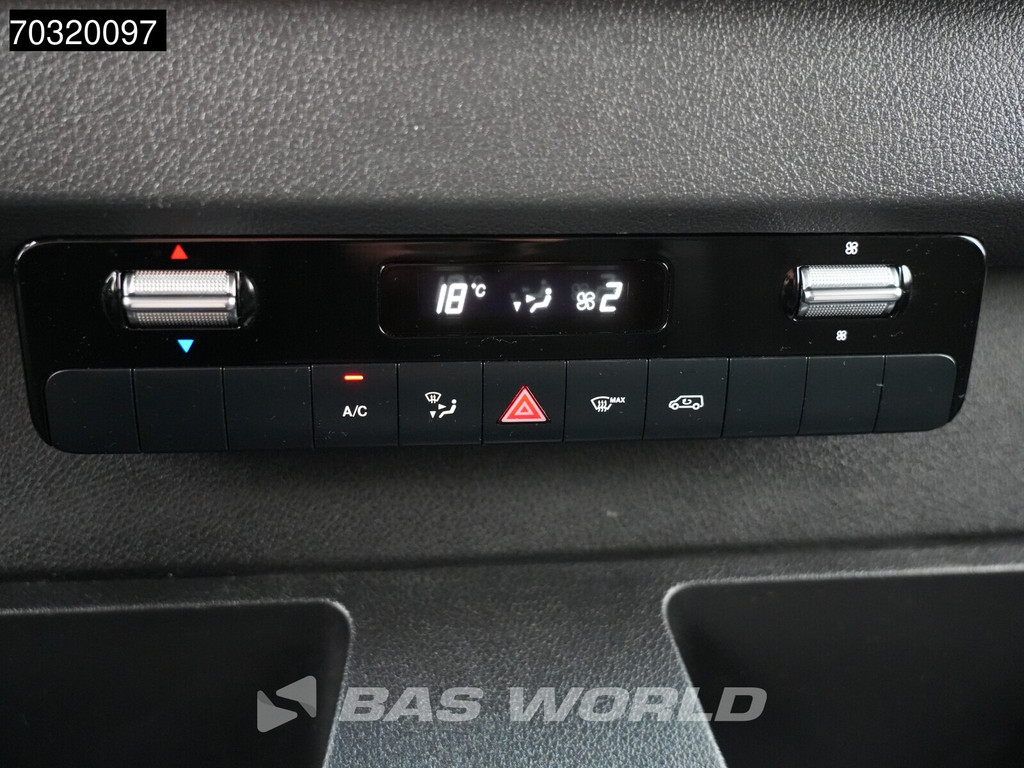 Mercedes-Benz Sprinter 317 CDI Automaat LED 2025 Model L2H2 170PK Navi Airco Cruise Camera MBUX CarPlay Stoelverwarming Euro6 L2 Airco Cruise control 20