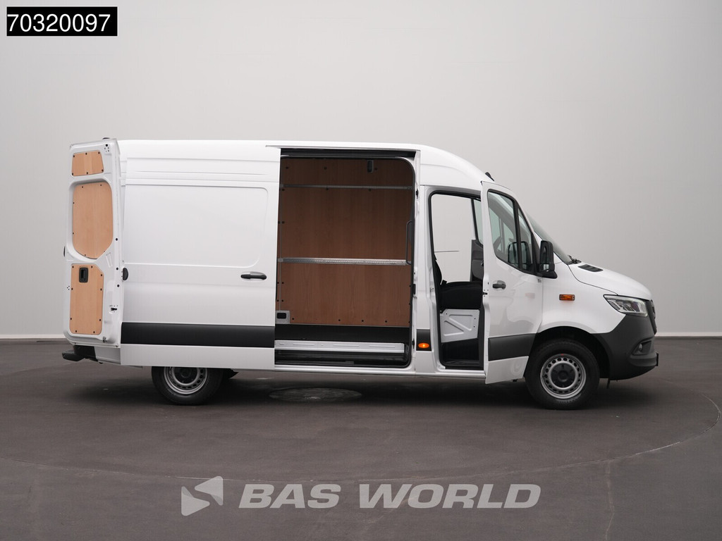Mercedes-Benz Sprinter 317 CDI Automaat LED 2025 Model L2H2 170PK Navi Airco Cruise Camera MBUX CarPlay Stoelverwarming Euro6 L2 Airco Cruise control 8