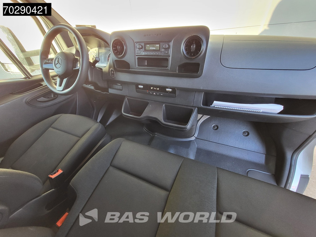 Mercedes-Benz Sprinter 317 CDI Automaat Laadklep Bakwagen 170PK Airco Camera Euro6 Meubelbak Koffer 21m3 Airco 8