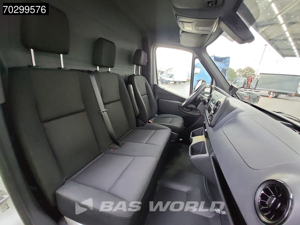 Mercedes-Benz Sprinter 317 CDI Laadklep Automaat Bakwagen 170PK Airco Camera Euro6 Meubelbak Koffer Airco 12