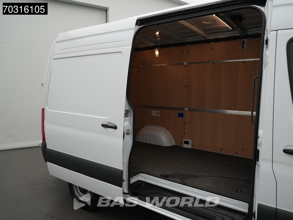 Mercedes-Benz Sprinter 317 CDI Nieuw Model Automaat 170PK L2H2 LED Airco Cruise Camera 10inch MBUX CarPlay Parkeersensoren Euro6 L3 Airco Cruise control 10