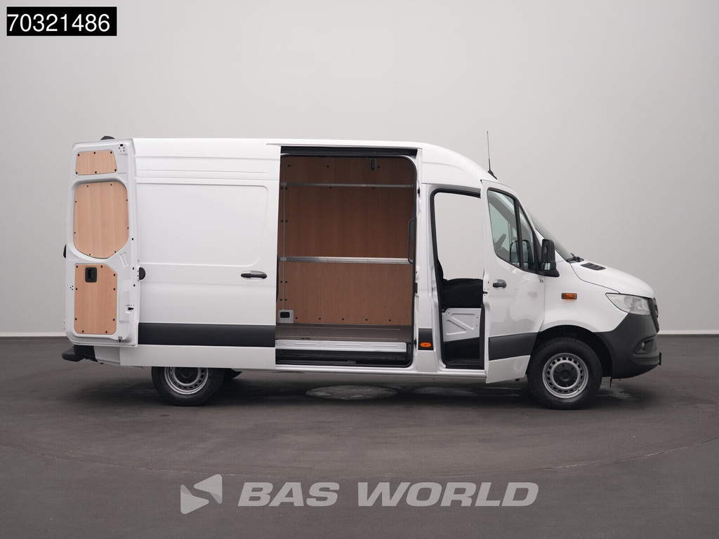 Mercedes-Benz Sprinter 317 CDI Nieuw Model Automaat 170PK L2H2 LED Navi Airco Cruise Camera Parkeersensoren 10inch MBUX CarPlay Euro6 L2 Airco Cruise control 10