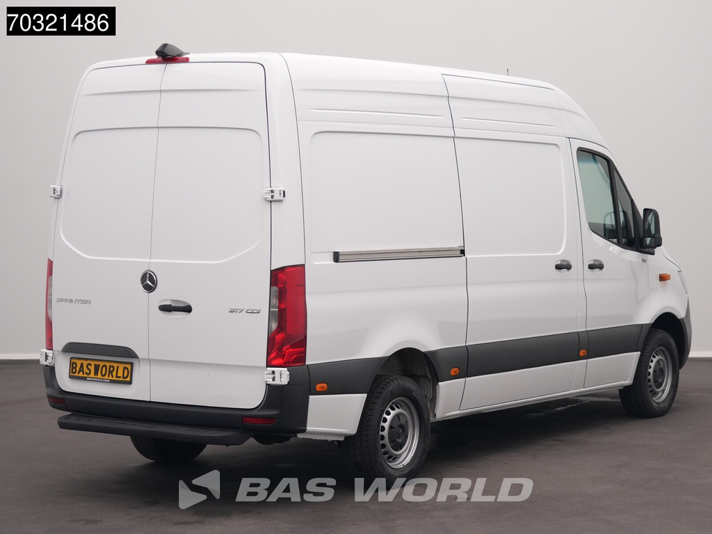 Mercedes-Benz Sprinter 317 CDI Nieuw Model Automaat 170PK L2H2 LED Navi Airco Cruise Camera Parkeersensoren 10inch MBUX CarPlay Euro6 L2 Airco Cruise control 2