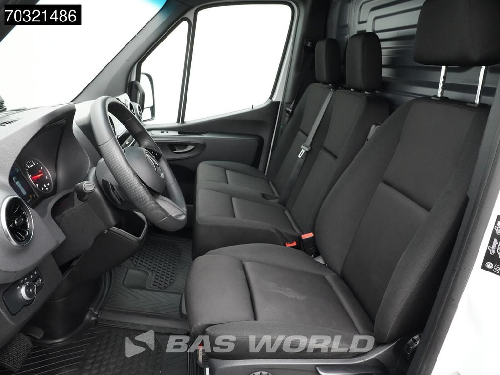 Mercedes-Benz Sprinter 317 CDI Nieuw Model Automaat 170PK L2H2 LED Navi Airco Cruise Camera Parkeersensoren 10inch MBUX CarPlay Euro6 L2 Airco Cruise control 20
