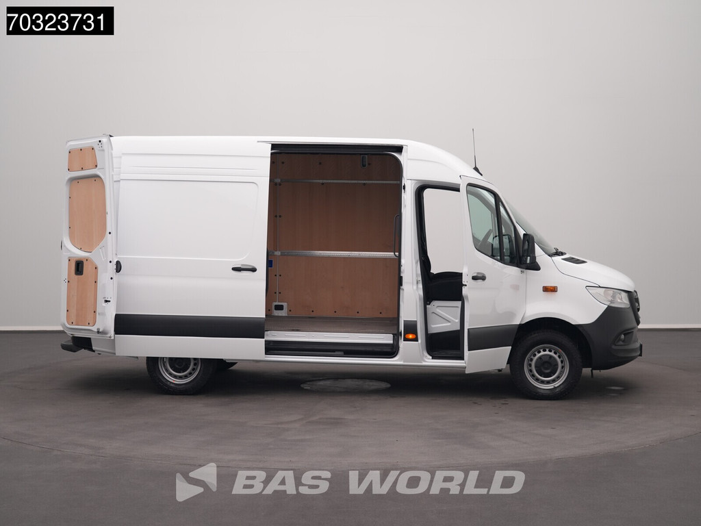 Mercedes-Benz Sprinter 317 CDI Nieuw Model Automaat 170PK L2H2 Navi Airco Cruise Camera Parkeersensoren 10inch MBUX CarPlay Euro6 L2 Airco Cruise control 10