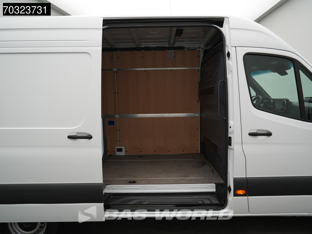 Mercedes-Benz Sprinter 317 CDI Nieuw Model Automaat 170PK L2H2 Navi Airco Cruise Camera Parkeersensoren 10inch MBUX CarPlay Euro6 L2 Airco Cruise control 11