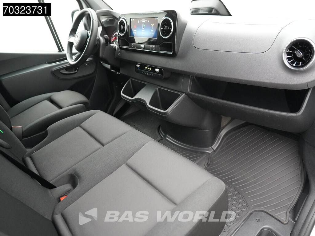 Mercedes-Benz Sprinter 317 CDI Nieuw Model Automaat 170PK L2H2 Navi Airco Cruise Camera Parkeersensoren 10inch MBUX CarPlay Euro6 L2 Airco Cruise control 12