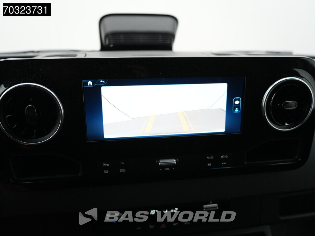 Mercedes-Benz Sprinter 317 CDI Nieuw Model Automaat 170PK L2H2 Navi Airco Cruise Camera Parkeersensoren 10inch MBUX CarPlay Euro6 L2 Airco Cruise control 19
