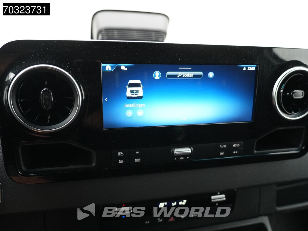 Mercedes-Benz Sprinter 317 CDI Nieuw Model Automaat 170PK L2H2 Navi Airco Cruise Camera Parkeersensoren 10inch MBUX CarPlay Euro6 L2 Airco Cruise control 21