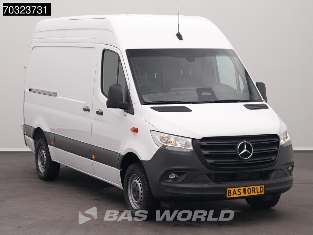 Mercedes-Benz Sprinter 317 CDI Nieuw Model Automaat 170PK L2H2 Navi Airco Cruise Camera Parkeersensoren 10inch MBUX CarPlay Euro6 L2 Airco Cruise control 5