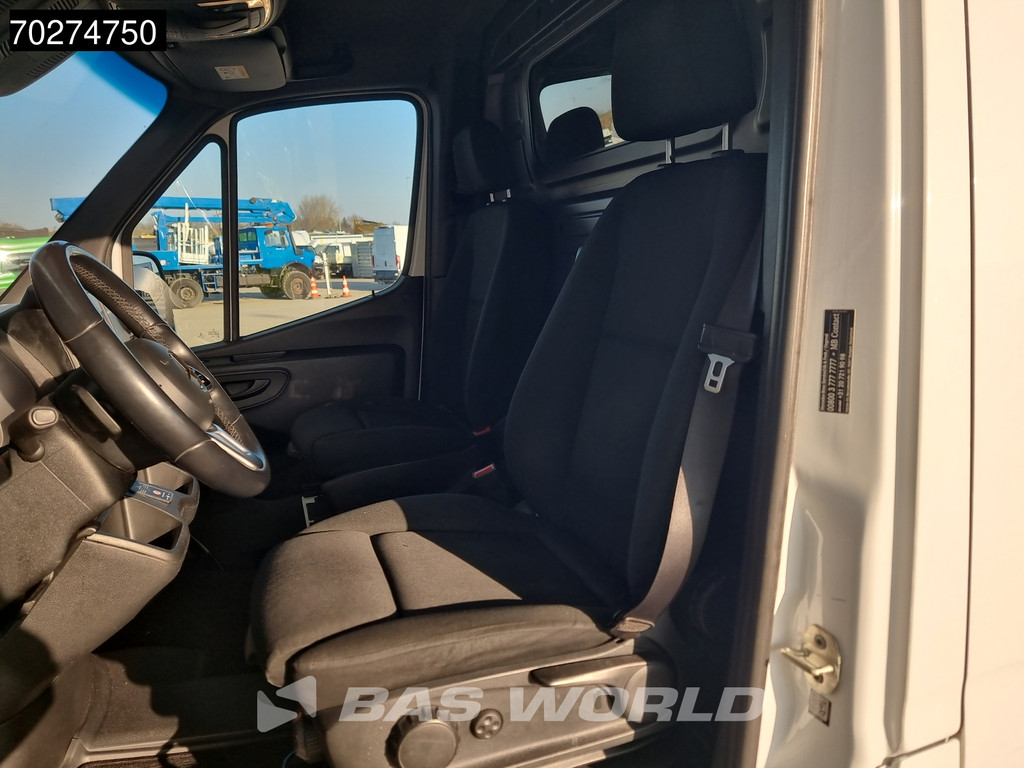 Mercedes-Benz Sprinter 319 CDI 3.0L Automaat 190PK V6 Navi ACC Trekhaak Camera L2 11m3 Airco Trekhaak 12