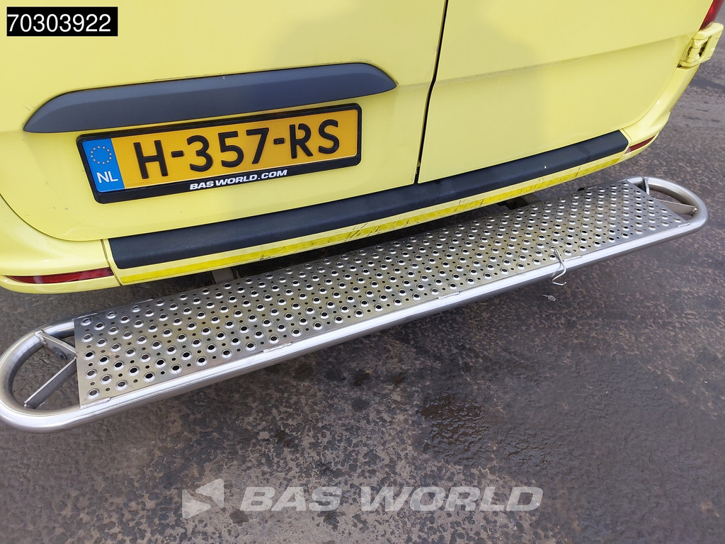 Mercedes-Benz Sprinter 319 CDI 3.0L V6 Ambulance 190PK L2H2 LED Airco Cruise Camera MBUX CarPlay Euro6 Krankenwagen Rettungswagen L2 8m3 Airco Cruise control 10