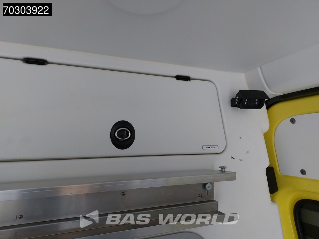 Mercedes-Benz Sprinter 319 CDI 3.0L V6 Ambulance 190PK L2H2 LED Airco Cruise Camera MBUX CarPlay Euro6 Krankenwagen Rettungswagen L2 8m3 Airco Cruise control 19