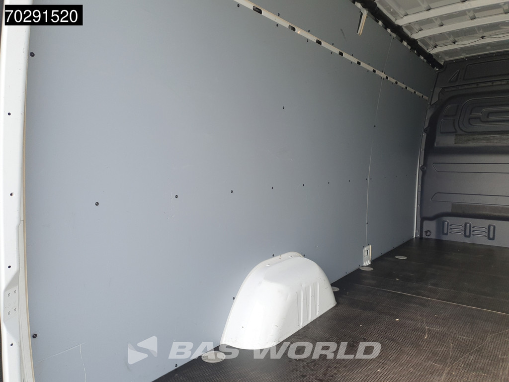 Mercedes-Benz Sprinter 319 CDI Automaat 190PK L3H2 Airco Cruise Camera Parkeersensoren MBUX CarPlay Euro6 L3 15m3 Airco Cruise control 8