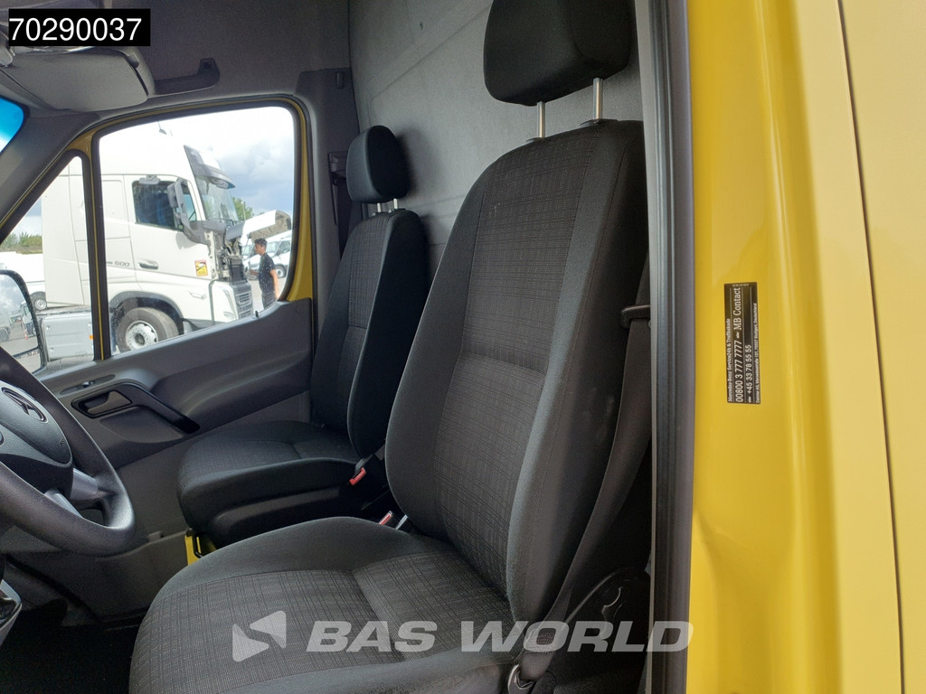 Mercedes-Benz Sprinter 319 CDI Automaat 3.0 V6 L2H2 3500kg trekhaak Navi Camera Airco Cruise L2 12m3 Airco Trekhaak Cruise control 14