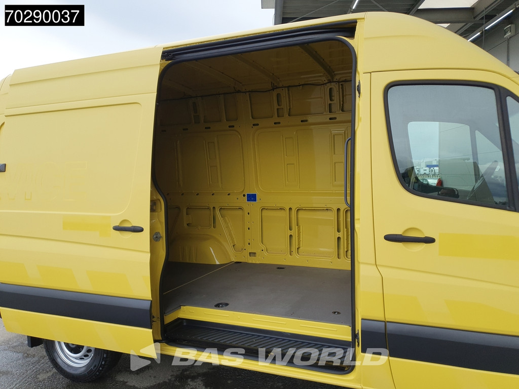 Mercedes-Benz Sprinter 319 CDI Automaat 3.0 V6 L2H2 3500kg trekhaak Navi Camera Airco Cruise L2 12m3 Airco Trekhaak Cruise control 7