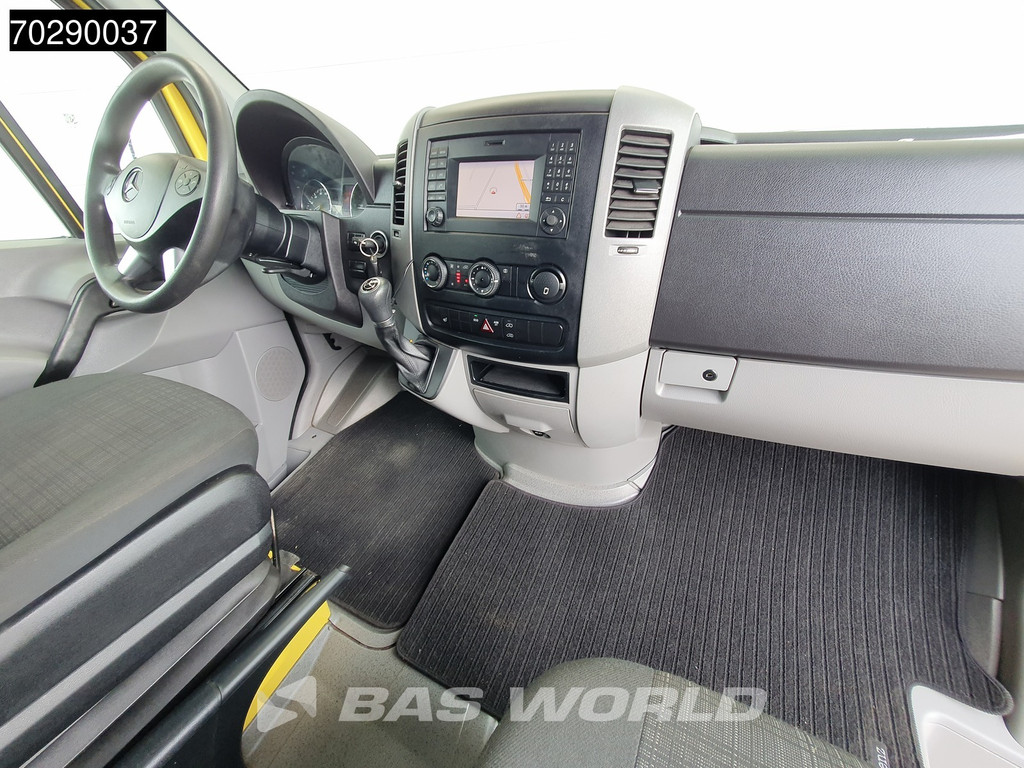 Mercedes-Benz Sprinter 319 CDI Automaat 3.0 V6 L2H2 3500kg trekhaak Navi Camera Airco Cruise L2 12m3 Airco Trekhaak Cruise control 9