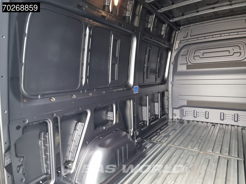 Mercedes-Benz Sprinter 319 CDI Automaat L2H2 2025model Cruise LED Camera MBUX 11m3 Airco Cruise control 19