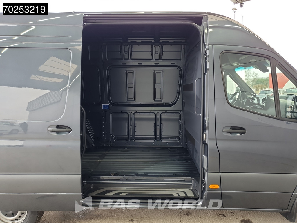 Mercedes-Benz Sprinter 319 CDI Automaat L2H2 model 2025 Camera MBUX LED Airco Cruise 10m3 Airco Cruise control 8