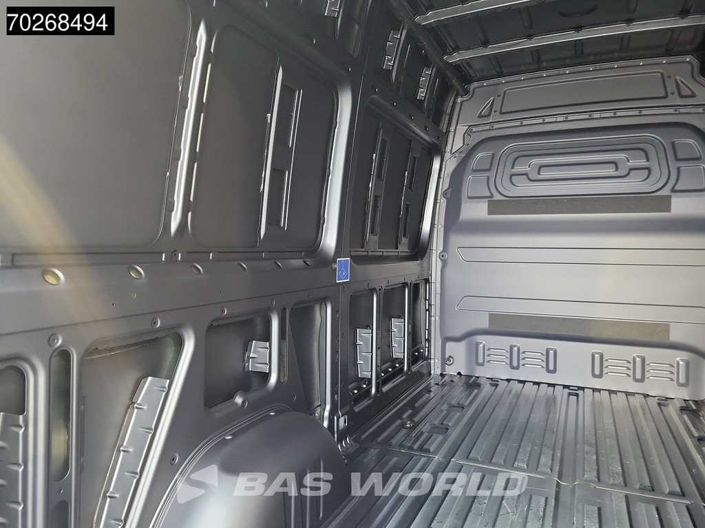 Mercedes-Benz Sprinter 319 CDI Automaat L2H2 model 2025 Camera MBUX LED Airco Cruise 11m3 Airco Cruise control 16